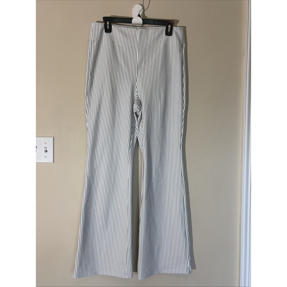 Halara Flex™ White Zebra Ripple High Waisted Striped Work Flare Pants Pockets L